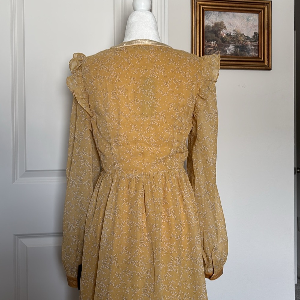 NWT Lulu's 🌻Posh Impression Yellow Floral Print Tie Neck Mini Dress Size medium - Picture 8 of 11